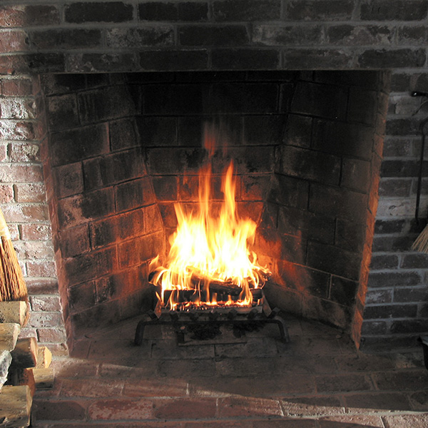 Rumford fireplace