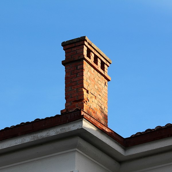 damaged chimney in suwanee ga